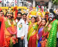 ఘనంగా కుమ్మరుల తొలి బోనం జాతర