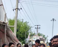 ఎకో-ఫ్రెండ్లీ బ్యాగుల పంపిణీ 