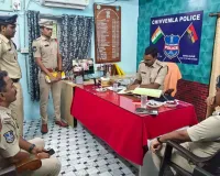 చివ్వెంల పోలీస్ స్టేషన్‌ను ఆకస్మికంగా తనిఖీ చేసిన ఎస్పీ నరసింహ 