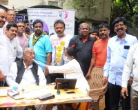 ఆరోగ్య పరీక్షలు చేయించుకుంటూ ఆరోగ్యాన్ని కాపాడుకోవాలి: వి. హనుమంతరావు