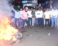 రాహుల్ గాంధీ, ప్రియాంక గాంధీ అరెస్ట్‌కు నిరసనగా సంగారెడ్డిలో  ముంబై హైవే ను దిగ్బంధించిన టీపిసిసి వర్కింగ్ ప్రెసిడెంట్ జగ్గారెడ్డి