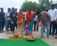 మురుగు  కాలువ నిర్మాణ పనులకు శంకుస్థాపన చేసిన మున్సిపల్ చైర్‌పర్సన్ నివేదిత 