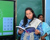 ఉపాధ్యాయురాలిగా మారిన కలెక్టర్ ప్రతిమా సింగ్