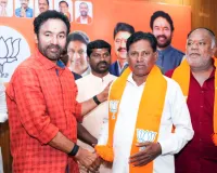 కేంద్ర మంత్రి కిషన్ రెడ్డి సమక్షంలో బీజేపీలో చేరిన శ్రీనివాస్