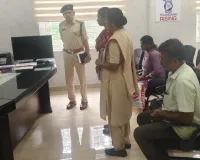 గ్రీవెన్స్ డేలో ఫిర్యాదులు స్వీకరించిన పోలీస్ కమిషనర్ 