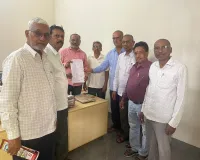 గ్రంథాలయాన్ని ప్రత్యామ్నాయ భవనానికి తరలించాలి