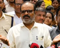 మెడికో ప్రియాంక తండ్రి ఆవేదన.. “నా కూతురి బాధ ప్రభుత్వానికి కనిపించడం లేదా?”