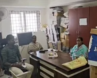 జీహెచ్‌ఎంసీ టౌన్ ప్లానింగ్ సూపర్‌వైజర్‌ ప్రభావతి లంచం తీసుకుంటూ పట్టుబాటు