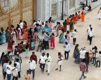సీఎం రేవంత్ పర్యటన వేళ మేడారంలో ఆంక్షలు.. మహిళల ఆవేదన