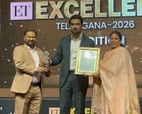 సోనుసూద్ చేతుల మీదుగా అవార్డు అందుకున్న మాధవరెడ్డి యాతం, ప్రతిభ ఇటికలపాటి