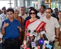 19 ఏళ్ల తర్వాత కోల్‌కతాకు చేరుకున్న తస్లీమా నస్రీన్.