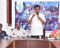 నీట్ వ్యవహారంలో కేంద్రంపై విమర్శలు