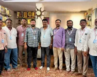 V3 న్యూస్ ఛానల్‌ జర్నలిస్టులకు స్టేట్ అక్రిడిటేషన్ కార్డులు అందజేసిన చైర్మన్ కాచం సత్యనారాయణ