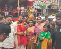 బీసీల బంగారు బోనం అమ్మవారికి సమర్పణ 