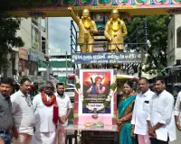 పండుగ సాయన్నకు ఘన నివాళి