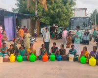 అపిలేపల్లిలో తాగునీటి కోసం మహిళలు రోడ్డెక్కారు.. ఖాళీ బిందెలతో నిరసన