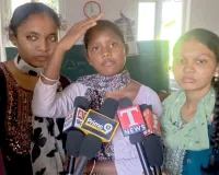 ములుగు ట్రైబల్ స్కూల్‌లో ఆడపిల్లల కష్టాలు.. సీతక్కపై విమర్శలు
