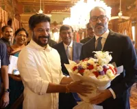 తాజ్ ఫలక్‌నుమా ప్యాలెస్‌లో ప్రిన్స్ రహీమ్ అగా ఖాన్-Vతో సీఎం రేవంత్ రెడ్డి భేటీ
