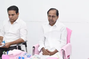  హైదరాబాద్ , రంగారెడ్డి జిల్లాల పార్టీ ముఖ్య నేతలతో కేసీఆర్ సమావేశం 