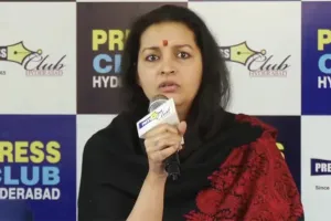 వందలాది కుక్కల చంపడం అమానవీయం