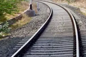 మహరాజా ఎక్స్‌ప్రెస్‌కు తప్పిన ప్రమాదం