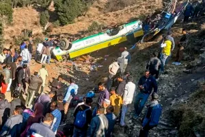  Himachal Pradesh bus accident: ఘోర బస్సు ప్రమాదం... 12 మంది మృతి..!!