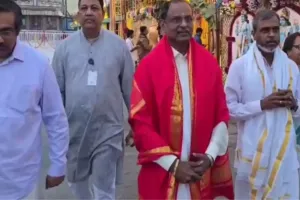 ISRO Space Mission: PSLV-C62కు శ్రీవారి ఆశీస్సులు.. 2026లో ఇస్రో తొలి మిషన్‌కు తిరుమలలో పూజలు..!!