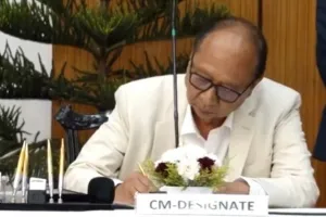 మణిపుర్ సీఎంగా ఖేమ్‌చంద్‌ సింగ్‌ ప్రమాణస్వీకారం