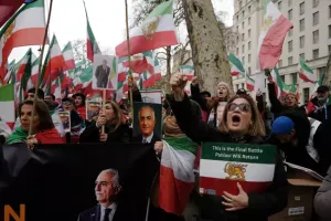 తక్షణమే ఇరాన్‌ను వీడండి