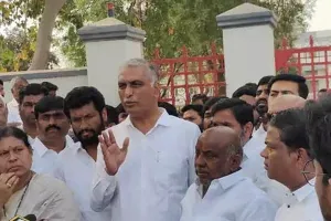 రాష్ట్రంలో ప్రజాస్వామ్య ఖూనీ.. కాంగ్రెస్ ప్రభుత్వంపై హరీష్ రావు విమర్శలు