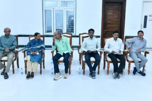 సీఎం రేవంత్‌తో మాజీ మావోయిస్టు అగ్రనేతల భేటీ