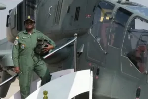 యుద్ధ హెలికాఫ్టర్ ‘ప్రచండ్’ లో ద్రౌపది ముర్ము విహారం