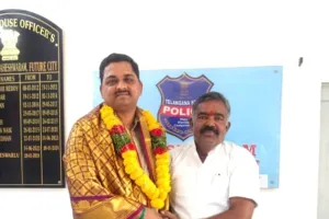 మహేశ్వరం సీఐ కి సన్మానం 