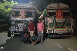 ఇసుక అక్రమంగా తరలిస్తున్న వాహనాలు సీజ్ 