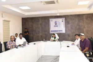 పాఠశాలల్లో మౌలిక సదుపాయాలు కల్పించాలి