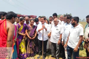 సబ్ స్టేషన్ నిర్మాణానికి ఎమ్మెల్యే మురళి నాయక్ భూమి పూజ .