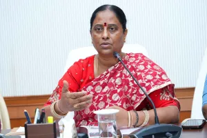 కొండా కుటుంబాన్ని కాంగ్రెస్‌ నుంచి సస్పెండ్‌ చేయాలి