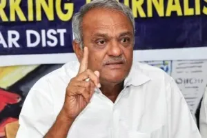 22ఏ భూముల నిబంధన దుర్వినియోగం అవుతోంది: నారాయణ