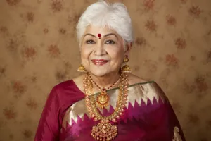 సీనియర్‌ నటి షావుకారు జానకి తీవ్ర అస్వస్థత.. వెంటిలేటర్‌పై చికిత్స