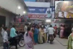 ‘ఇరుముడి’ హవా కొనసాగుతోంది.. గ్రామాల నుంచి ట్రాక్టర్లలో థియేటర్లకు ప్రేక్షకులు